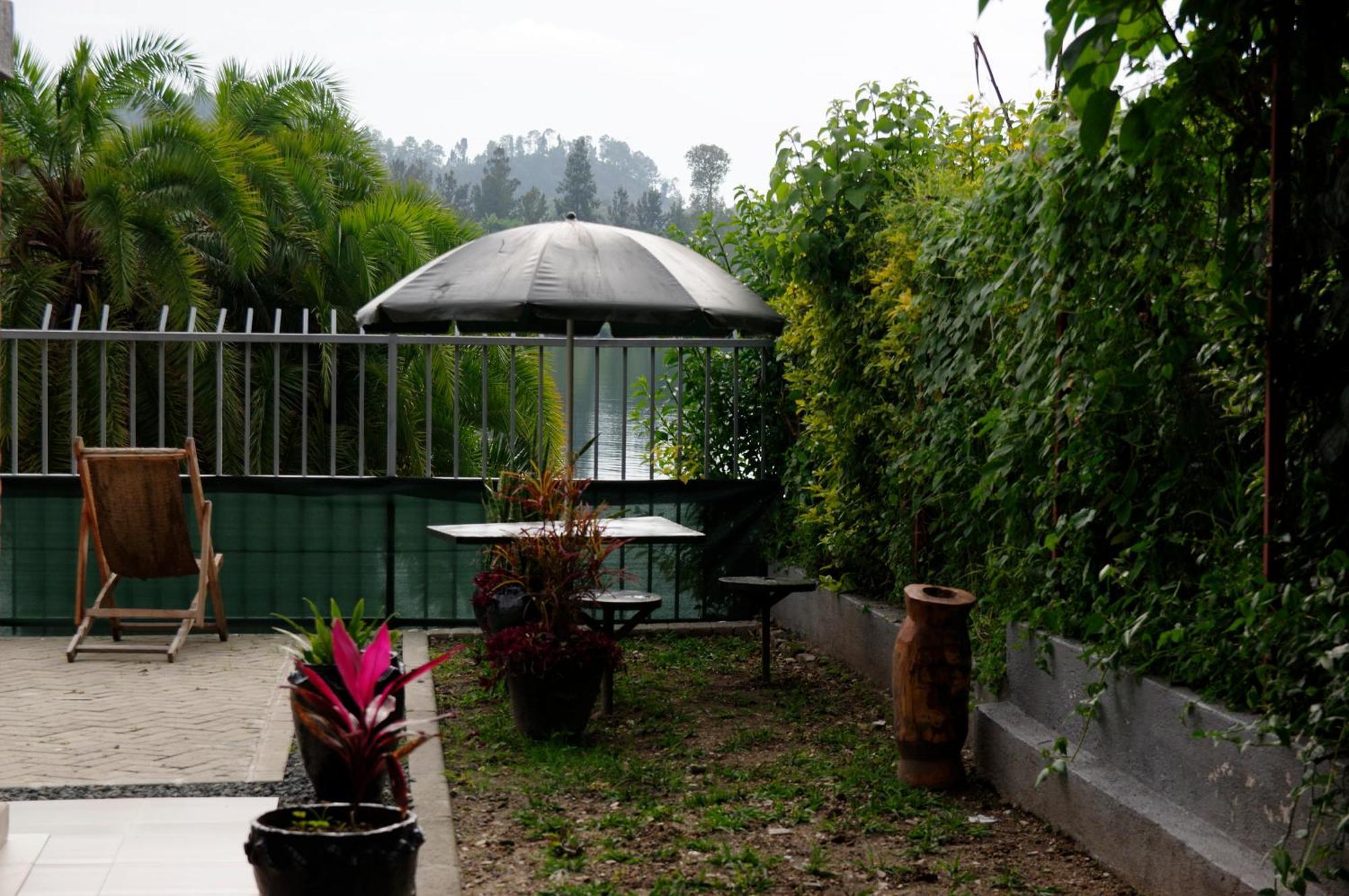 Spa Shallum Kibuye Zewnętrze zdjęcie