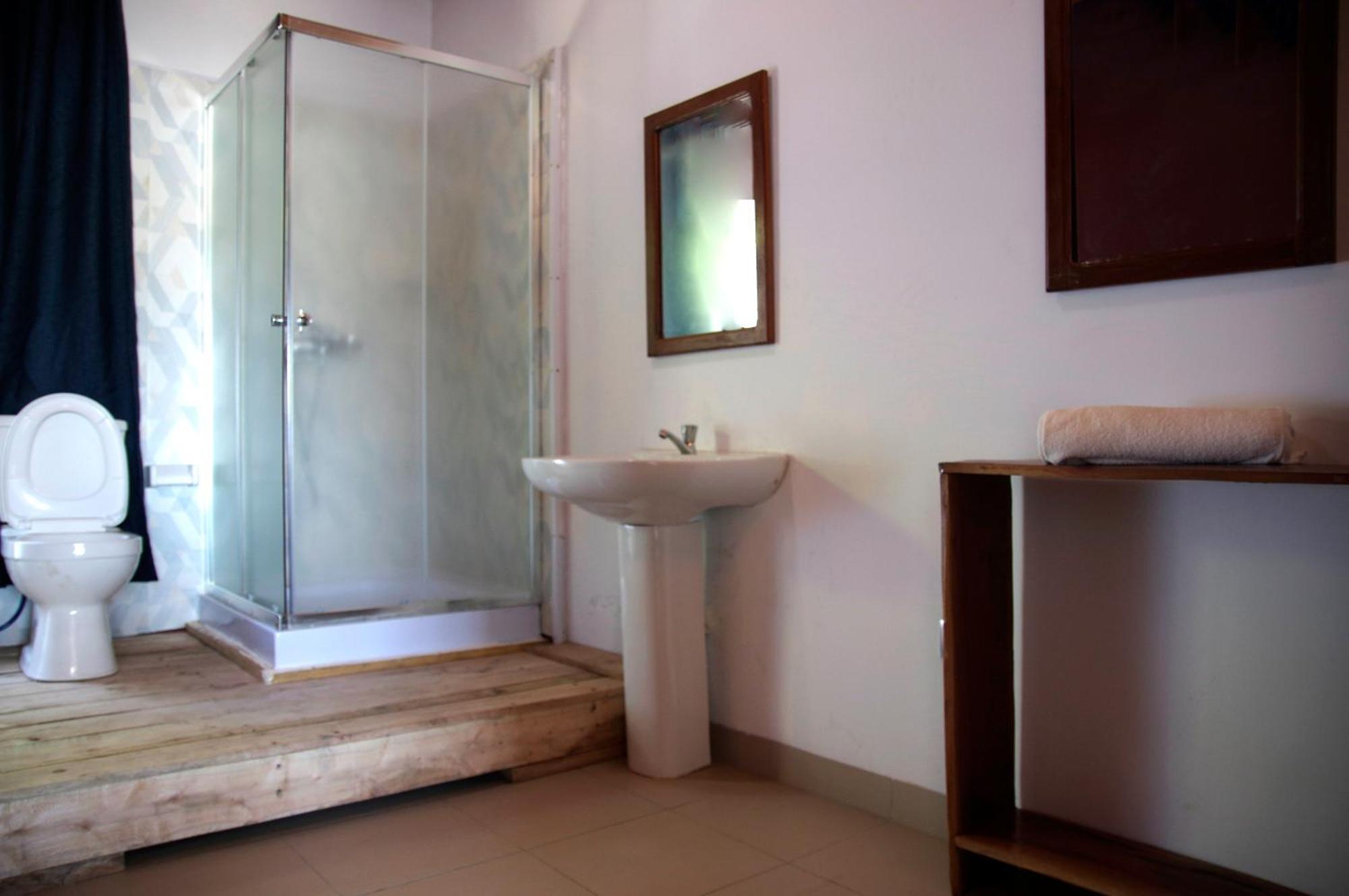 Spa Shallum Kibuye Zewnętrze zdjęcie