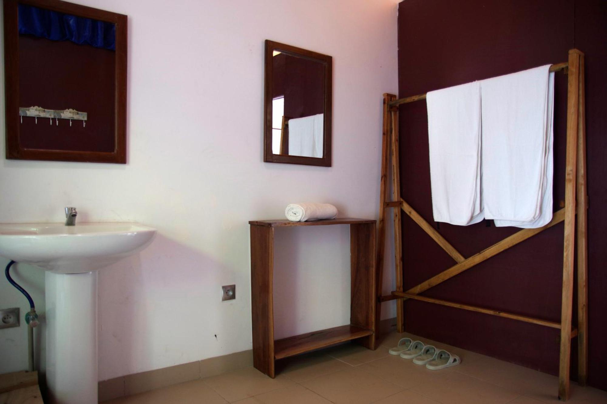 Spa Shallum Kibuye Zewnętrze zdjęcie