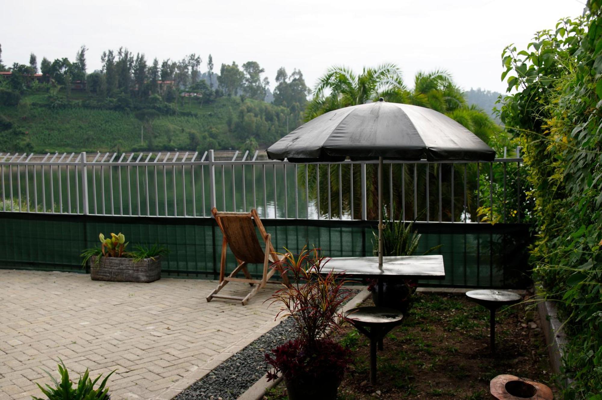 Spa Shallum Kibuye Zewnętrze zdjęcie